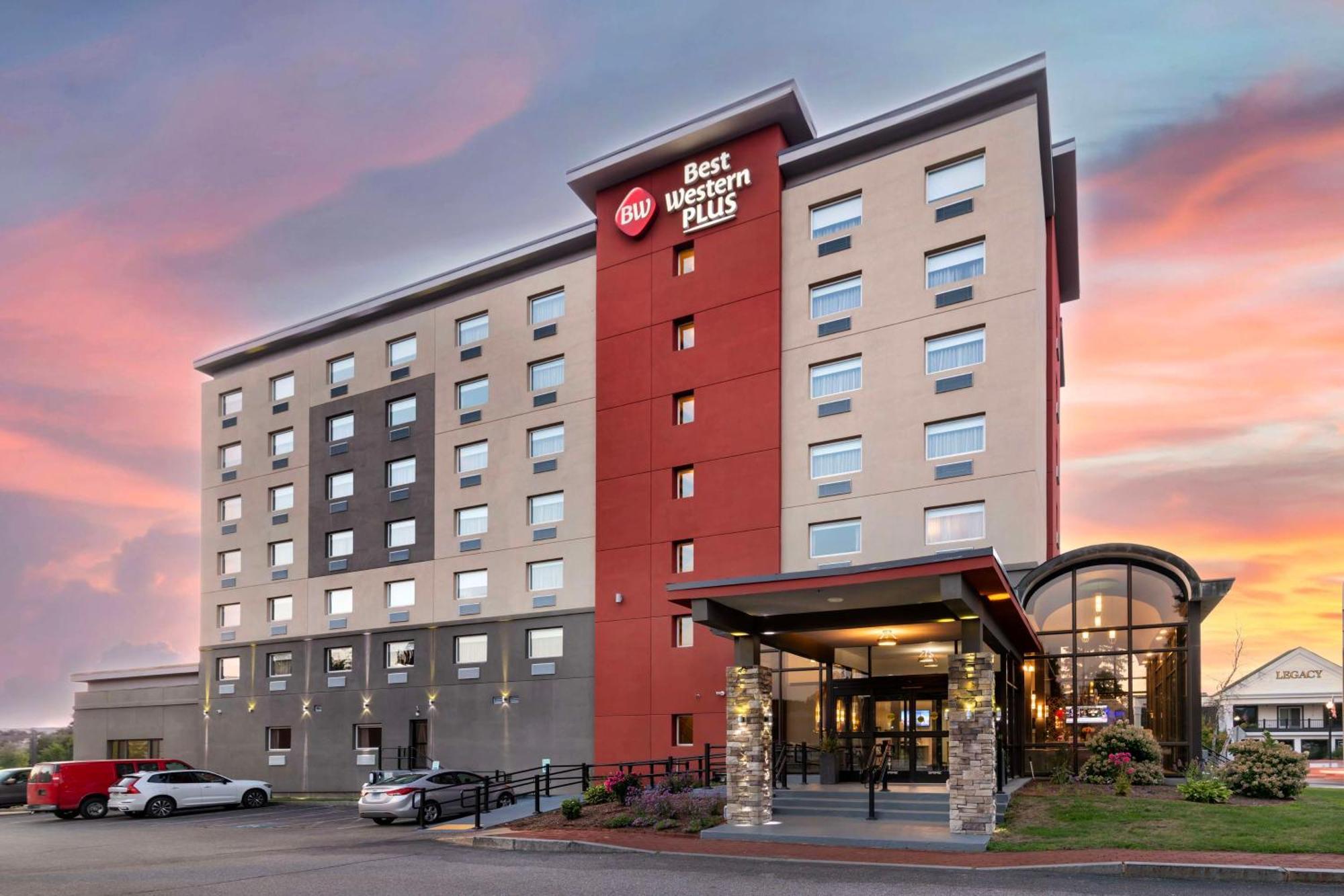 Best Western Plus Landmark Inn Laconia Bagian luar foto